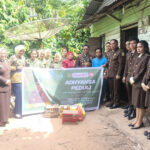 Dihari Peringatan HUT Kemerdekaan RI Ke-80 dan Hari Lahir Kejaksaan RI Yang Ke-80, Kejari Asahan Santuni Nek Sarwen