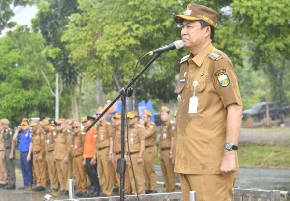 Pemkab Muaro Jambi Gelar Apel Gabungan Pasca Lebaran, Hujan Tak Redakan Semangat